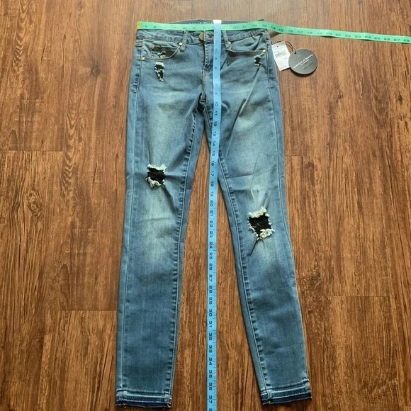 Articles of Society Women's Jeans Mason Wash New - Picture 8 of 14